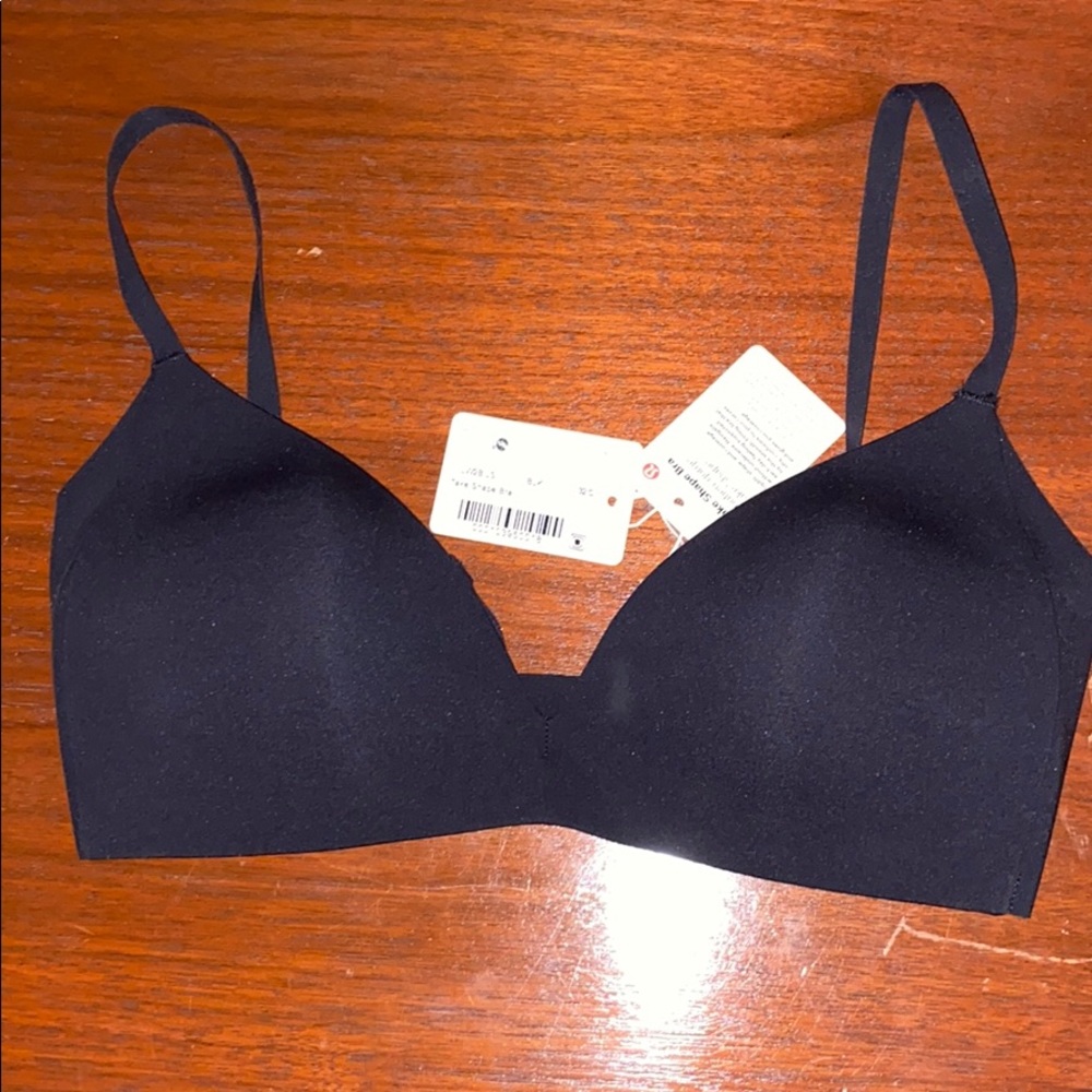 black lululemon bra